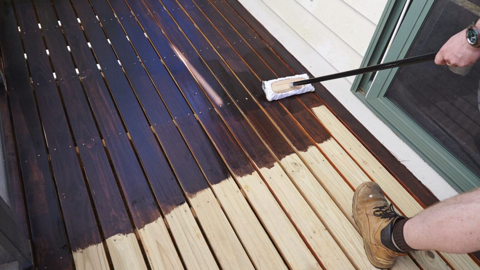 Ultimate Guide To Best Decking Oil for Merbau - Deck Builders Penrith AU